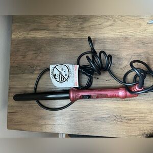 Fahrenheit Curling Iron